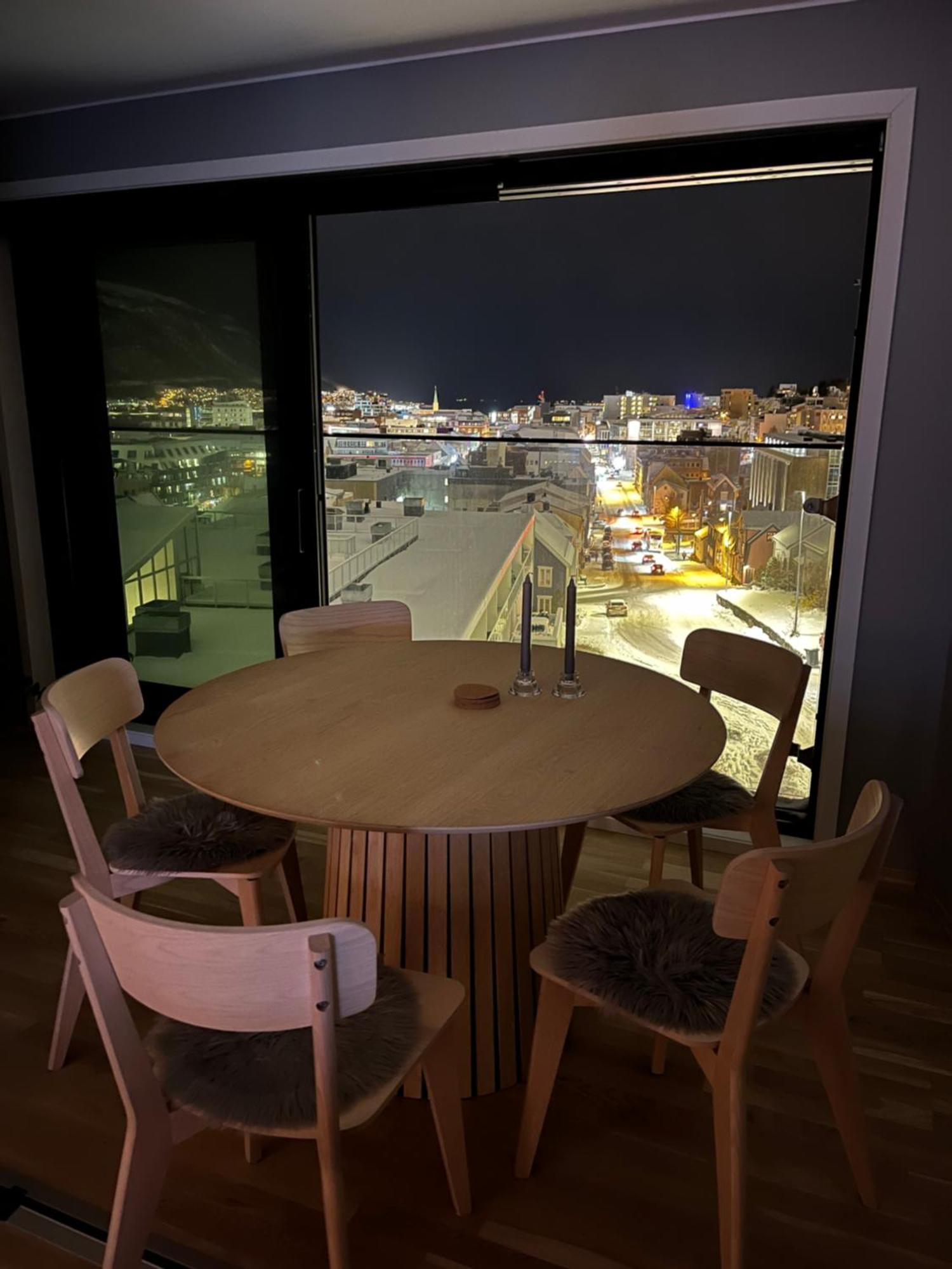 City Center 7Th Floor Apartement With Beautiful View Tromsø Zewnętrze zdjęcie